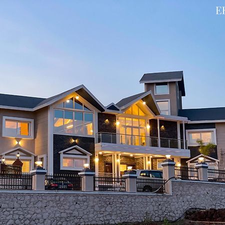 Ekostay Luxe - Highland Villa พันช์กานี ภายนอก รูปภาพ