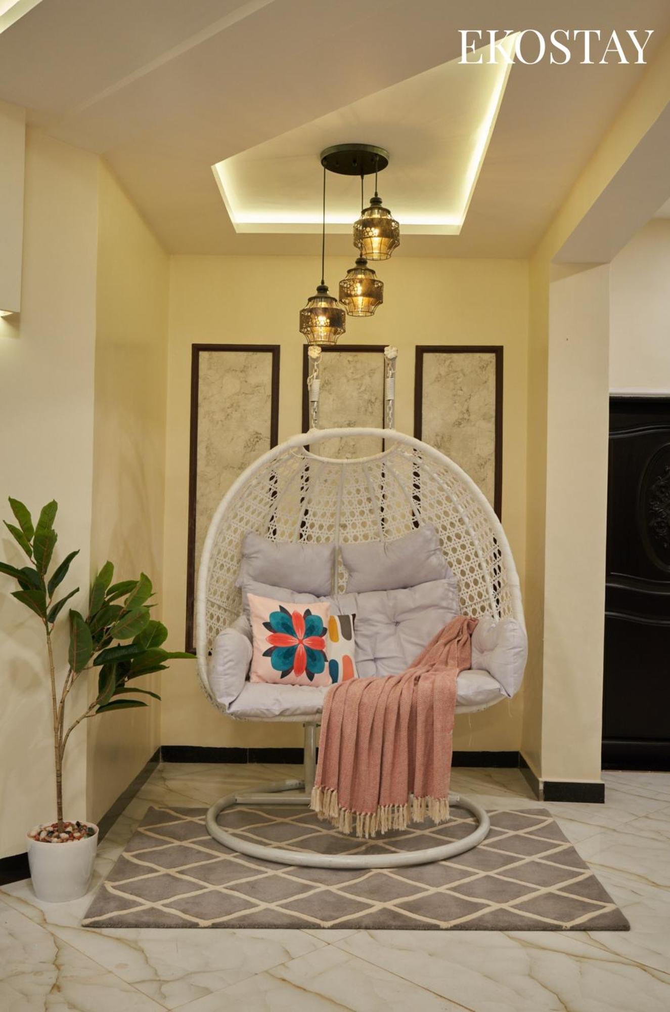 Ekostay Luxe - Highland Villa พันช์กานี ภายนอก รูปภาพ