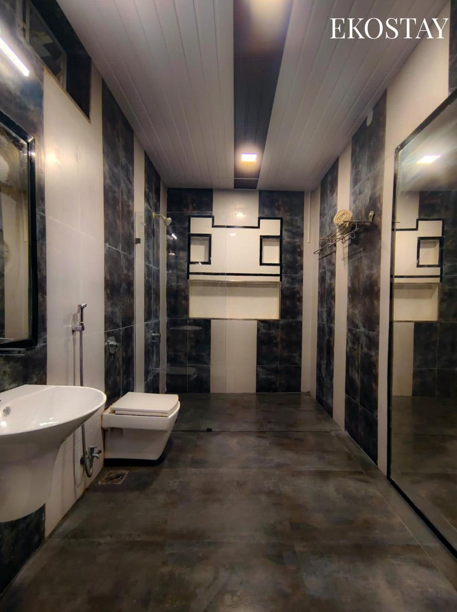 Ekostay Luxe - Highland Villa พันช์กานี ภายนอก รูปภาพ